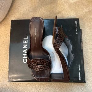 Zara Brown Croc-Embossed Heels